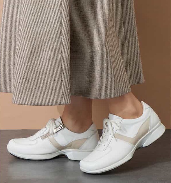 アシックス〉ペダラ人気商品の新色入荷❣️ | ウォーキングシューズ TOPICS | 松坂屋名古屋店公式 SHOP BLOG