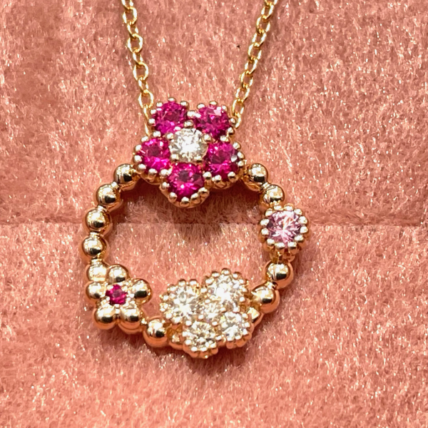 花と蝶のネックレス | セイレーンアズーロ | 松坂屋名古屋店公式 SHOP BLOG