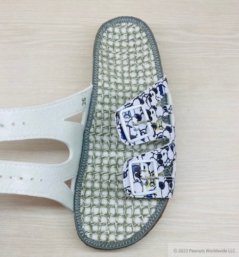 ピーナッツ”JOE COOL” × ヒッカースバーガー】疲れた足を
